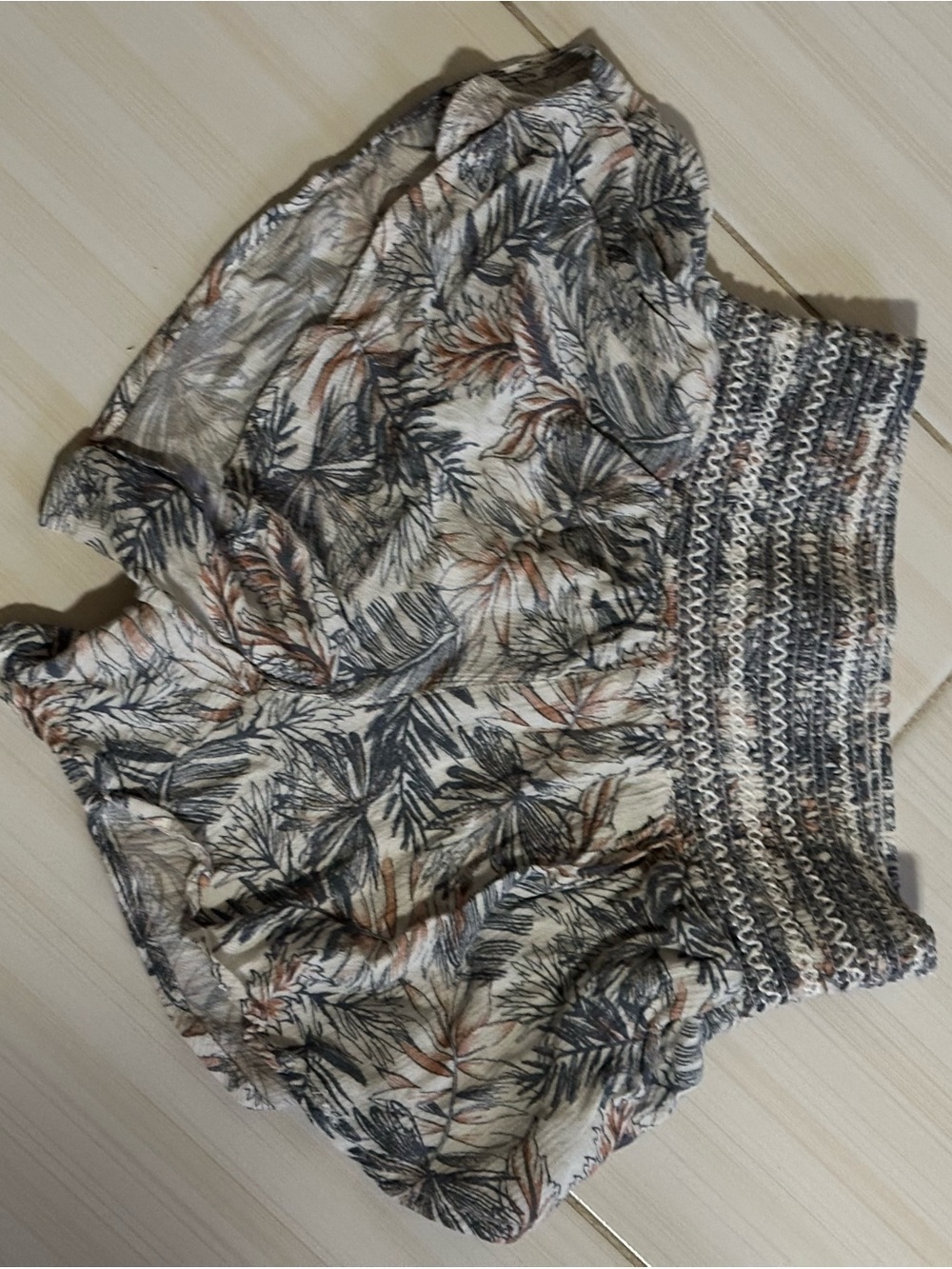 Source Unknown Beige Botanical Print High-Waist Smocked Shorts